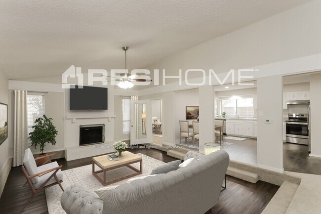 Building Photo - 2020 Cedarwood Dr