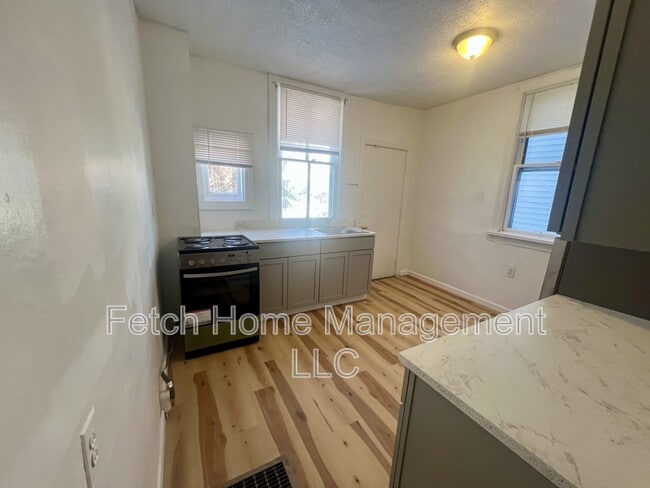 Building Photo - 26 N 16th St