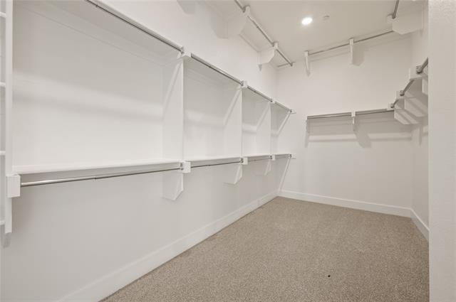 Building Photo - 9617 Dahlia Blvd