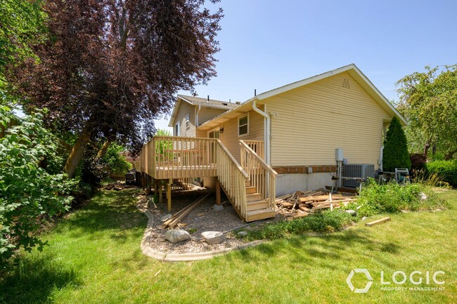 Building Photo - Beautiful Home in Kaysville UT!