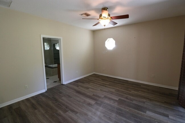 Building Photo - 5861 Datil Pepper Rd