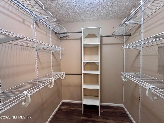 Building Photo - 1611 Heather Fields Ct