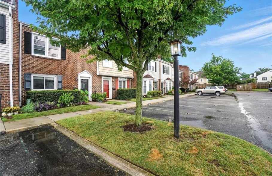 Building Photo - 590 Tenbee Ln