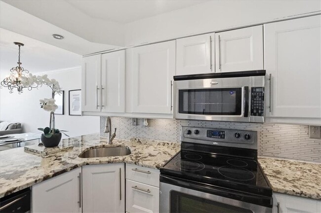 Building Photo - 2870 Pharr Ct S Northwest