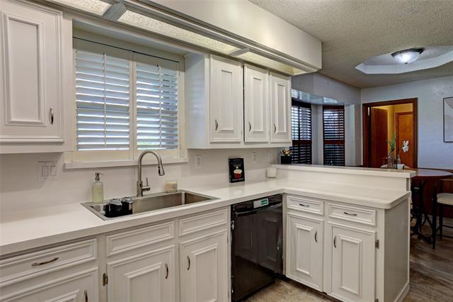 Building Photo - 2918 Apple Valley Dr