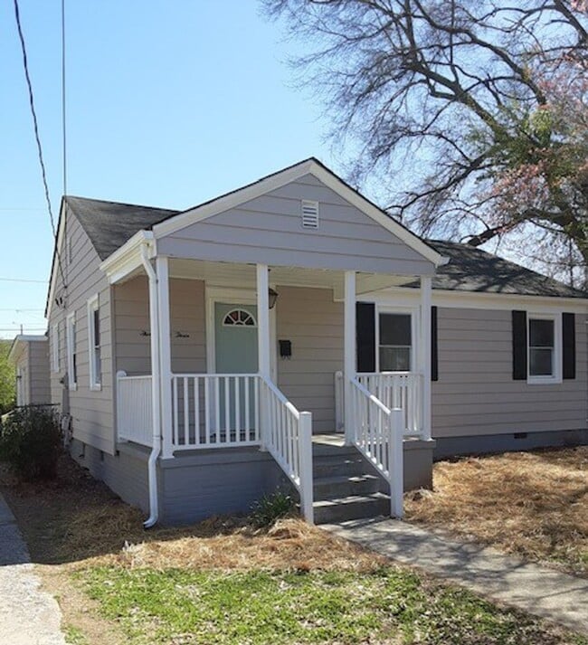 Building Photo - Move-in Ready!