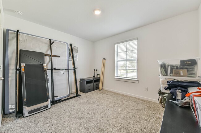Building Photo - 2621 Mackinac Bay Dr