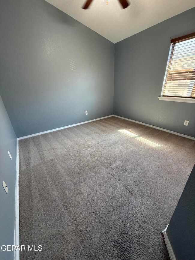 Building Photo - 14157 Tierra Delfin Dr