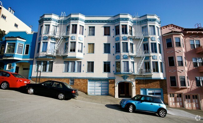 Building Photo - 1125 Broadway