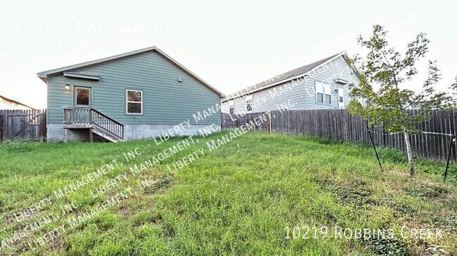 Building Photo - 10219 Robbins Crk