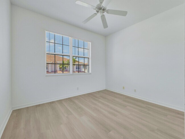 Building Photo - 119 Lancaster Rd