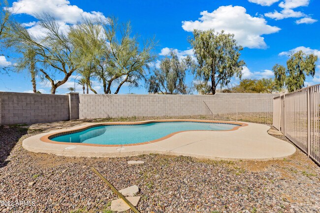 Building Photo - 5976 W Audrey Ln