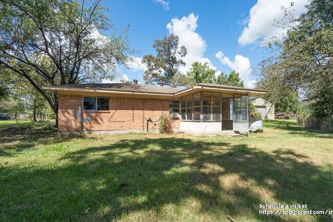 Building Photo - 7515 Carl Rd Ext