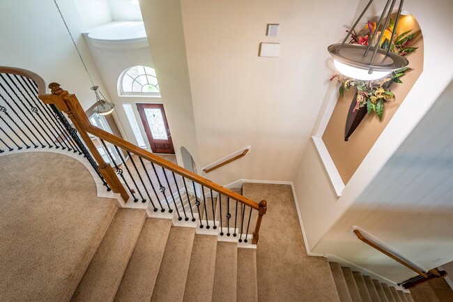 Building Photo - 25223 Hideaway Run Dr