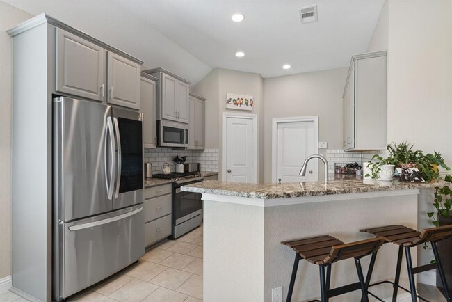 Building Photo - 19063 Minero Ln