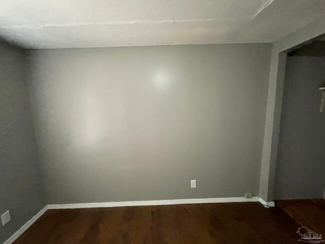 Building Photo - 8103 N Palafox St