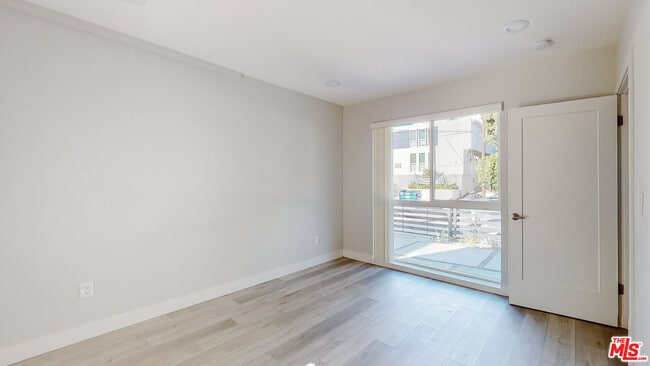 Building Photo - 236 Rosemont Ave