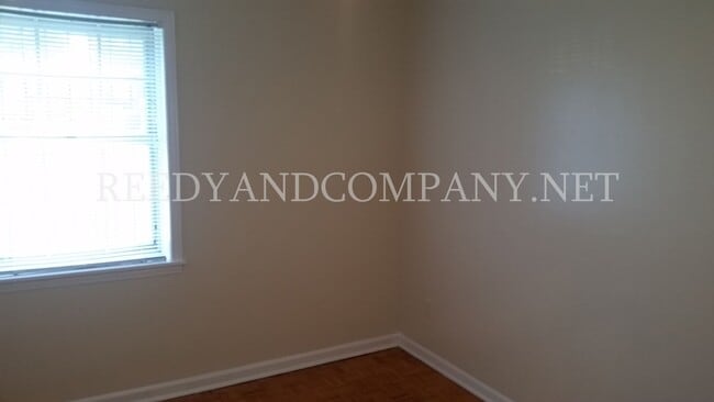 Building Photo - 903 W Raines Rd
