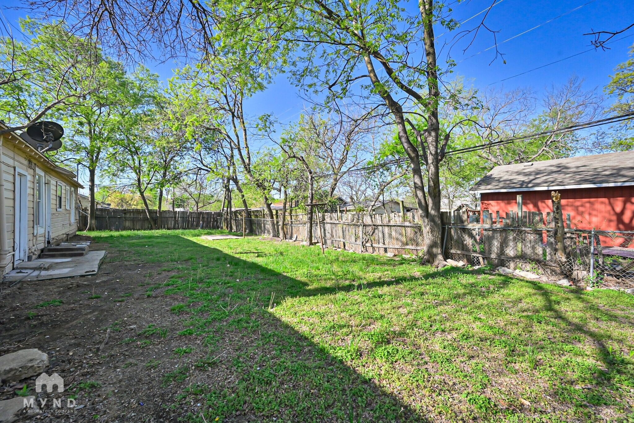 Building Photo - 404 Lanola Ct
