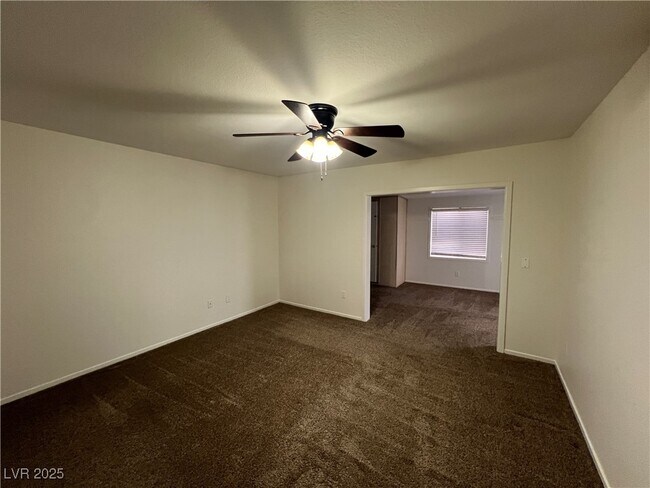 Building Photo - 616 High Grass Ct