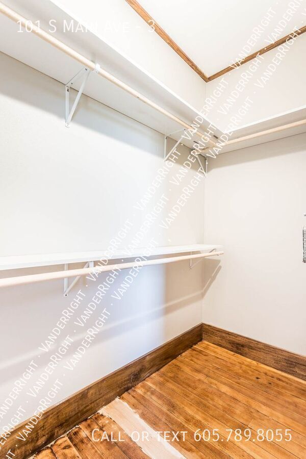 Building Photo - 101 S Main Ave