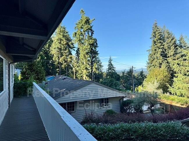 Building Photo - 21606 3rd Ave SE