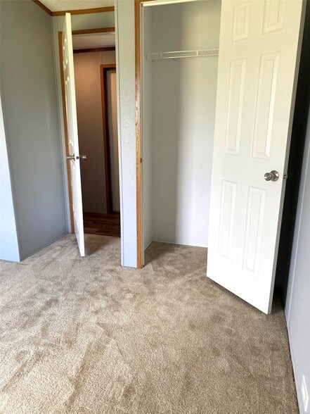 Building Photo - 1431 Rd 3548