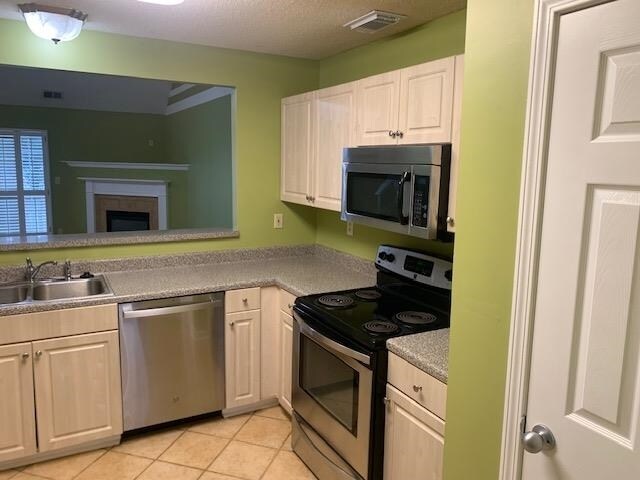 Building Photo - 222 Walnut Trace Dr