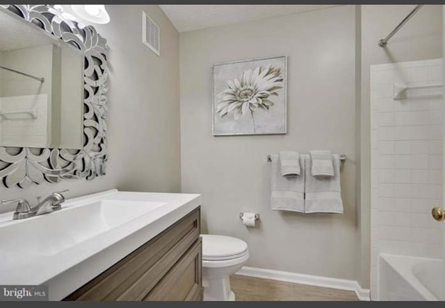 master bathroom - 705 Harvest Run Dr