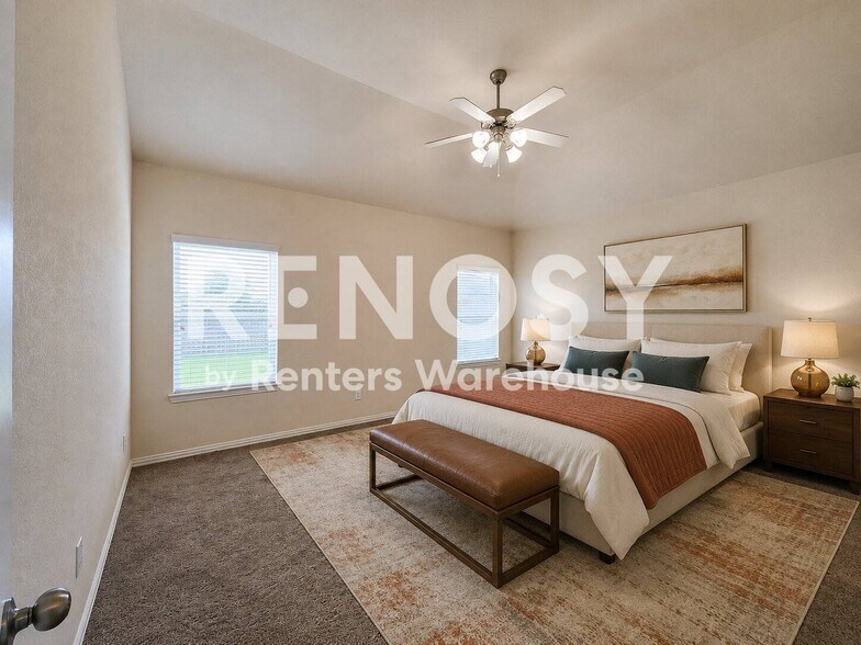 Building Photo - 2119 Del Mar Dr