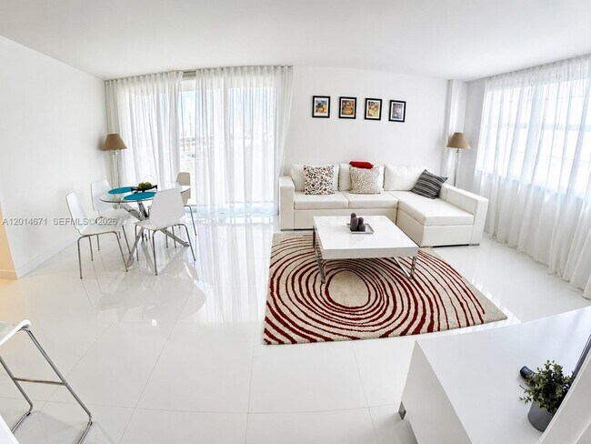 Building Photo - 6917 Collins Ave
