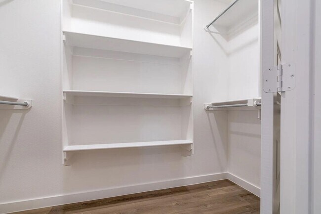 Building Photo - PRE-LEASING for JULY MOVE-IN - Charming 3 Bedroom Home