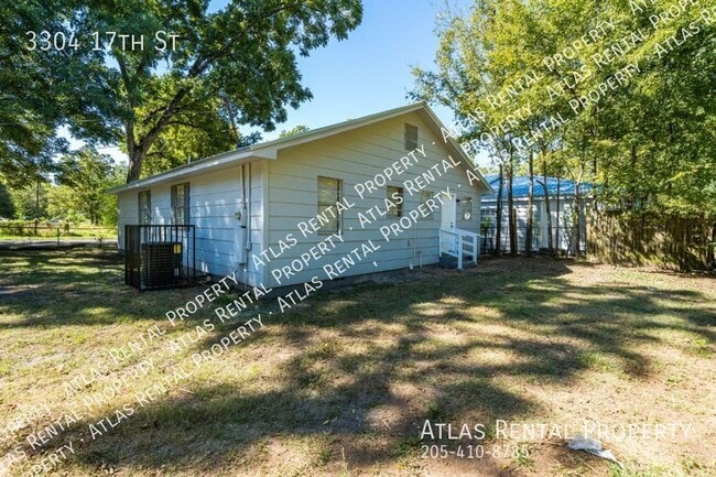 Building Photo - 3304 17th St