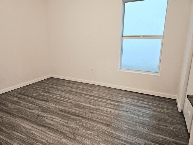 Building Photo - 4231 Troon Pl