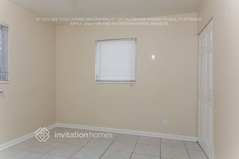 Building Photo - 1513 NE 27th Ct