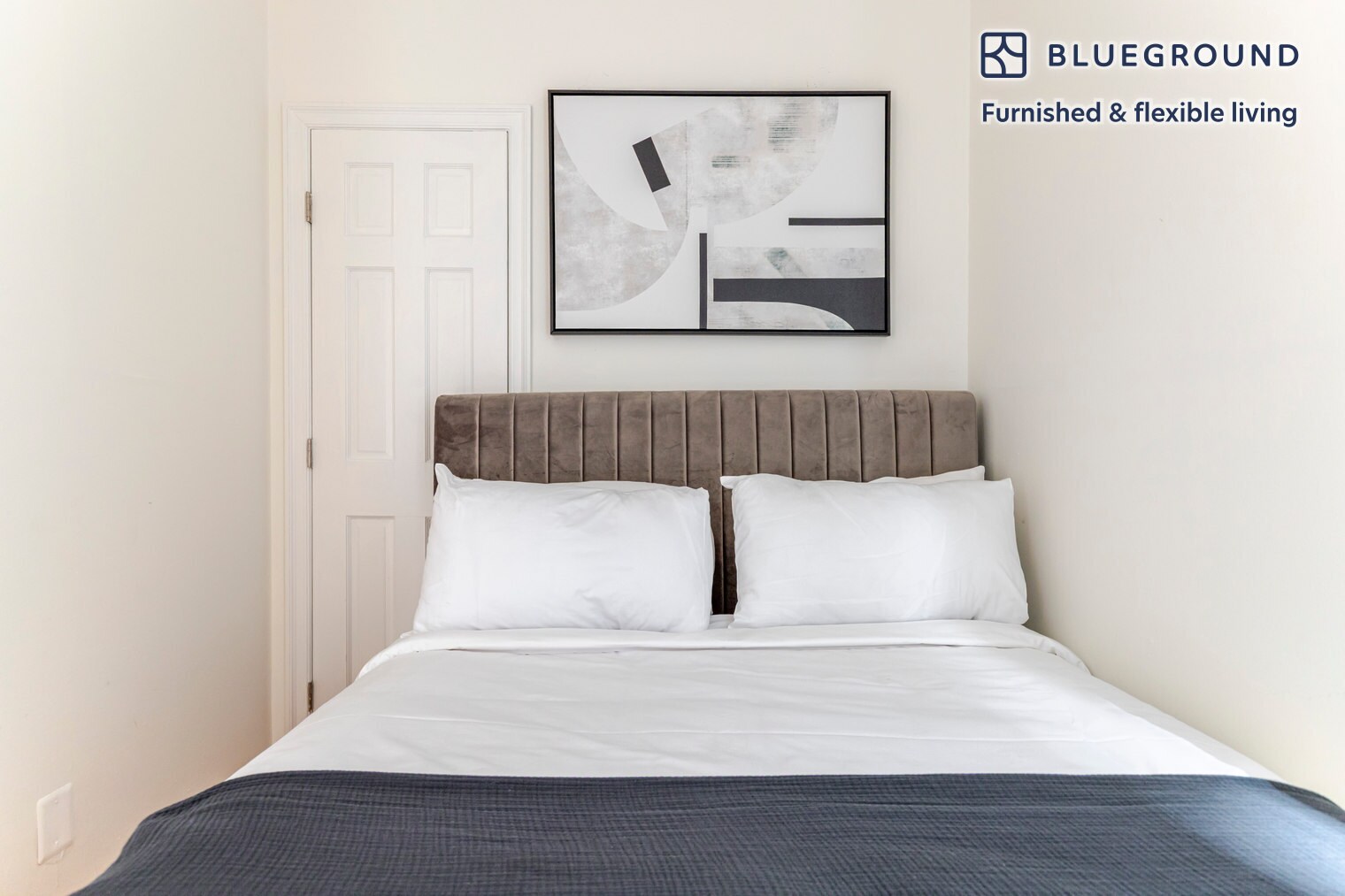 Building Photo - 363 W 17th St