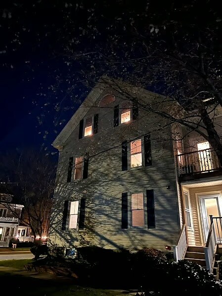 Building Photo - 127 Dodge St