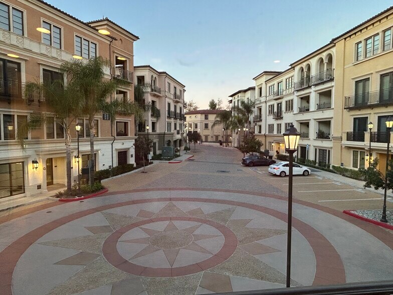 Building Photo - 23500 Park Sorrento