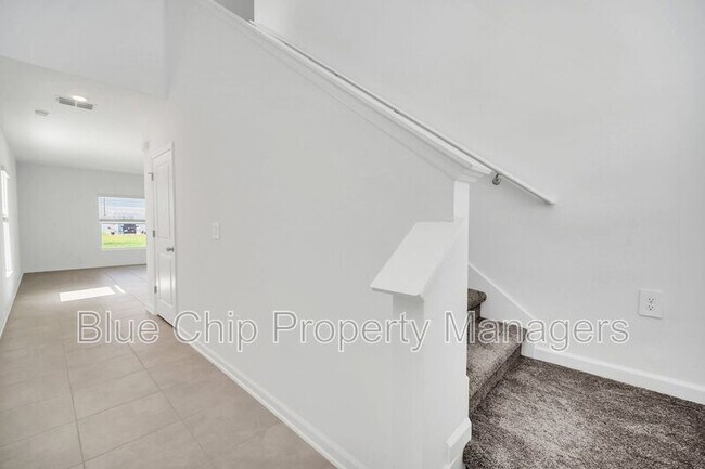 Building Photo - 2209 Aquifer Ln