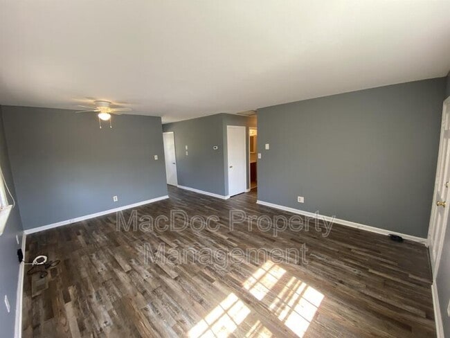 Building Photo - 155 Longstreet Ave