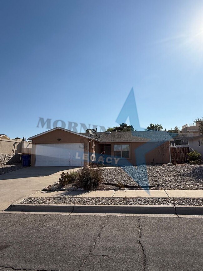 Primary Photo - Roadrunner area! LOVELY two bedroom home.