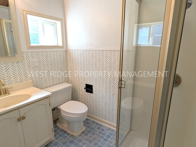 Building Photo - 4884 Lamont Way