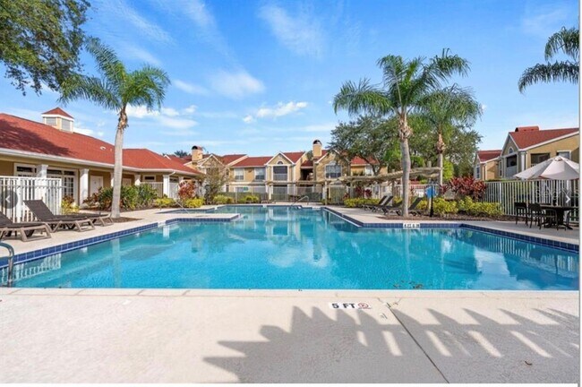 Building Photo - 9481 Highland Oak Dr