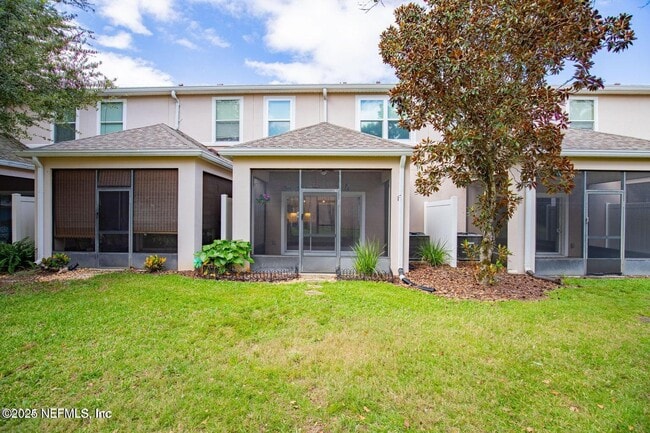 Building Photo - 721 Crystal Way