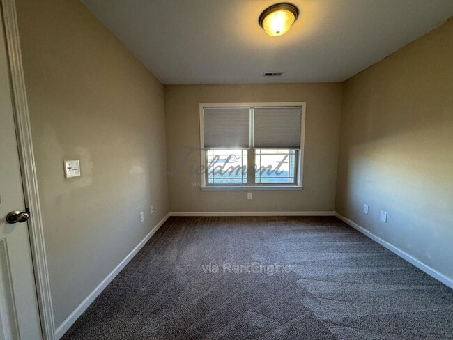 Building Photo - 116 Veranda Cir