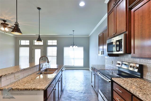 Building Photo - 3810 Carrera Ln