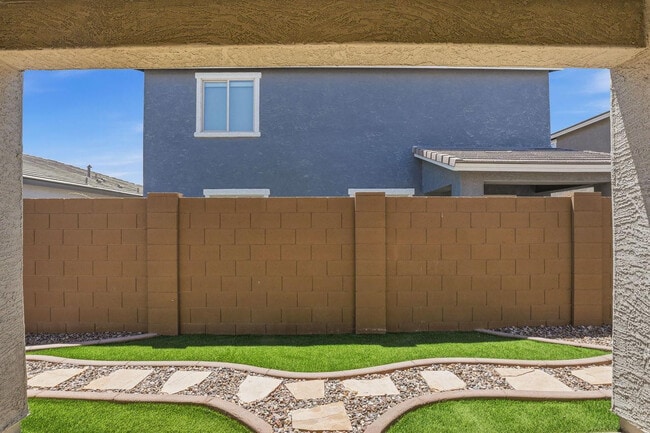 Building Photo - 9319 E Sector Dr