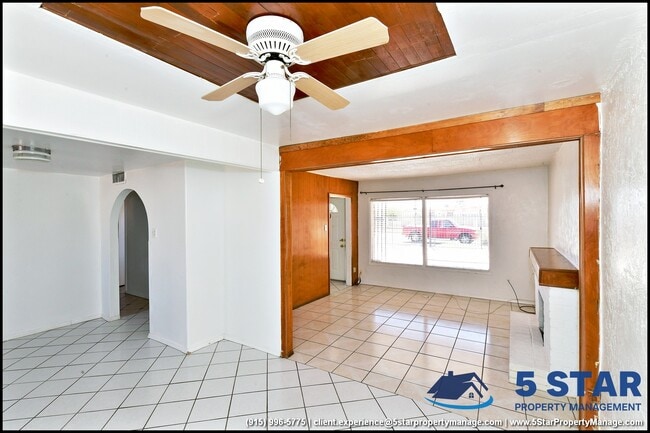 Building Photo - 7817 Caliche Dr