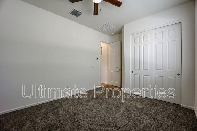 Building Photo - 25172 N 106th Dr