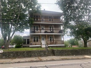 Building Photo - 80 Sayles Hill Rd